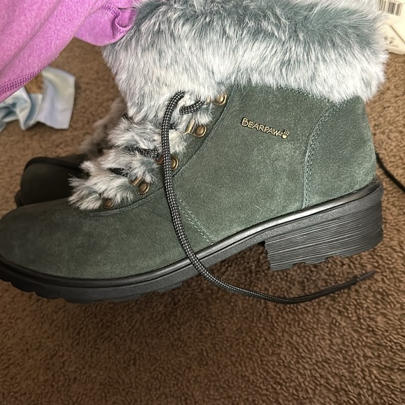 Boots - Picture 8 of 9